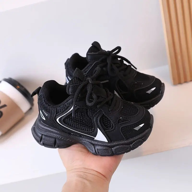 Fashionable Kids Sports Shoes for Boys and Girls Casual Running Shoes Outdoor Walking Shoes Children Student Soled Comfortable