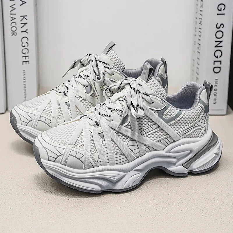Men's Casual Sneakers Spring Summer New Breathable Soft-sole Anti-slip Outdoor Running Shoes Fashion Students Speed Sports Shoes