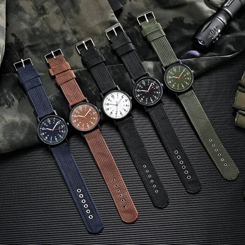 Fashion Luxury Design Men Watches Luminous Hand Wind Alloy Men's Watch Exquisite Compact Wrist Watch Men Relogios Masculino