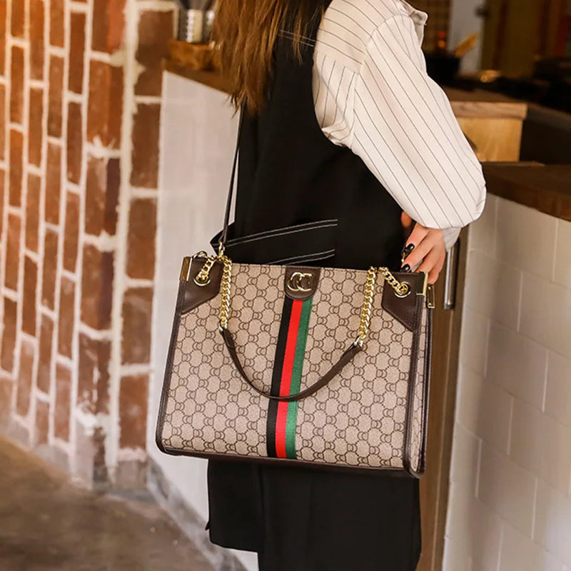 Ladies' new vintage business tote bag, a simple and spacious design for cross-body or shoulder bag, bucket bag