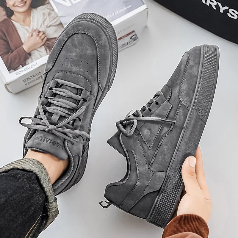 1 Pair Sports Casual Skateboarding Shoes | Comfortable And Stylish, with a Snug Fit And Non-Slip, Wear-Resistant Sole