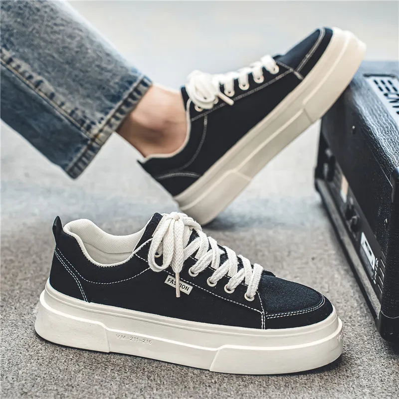 Spring New Sports Shoes for Men, Breathable, Casual, Thick-Soled, Low-Top, Fashionable and Versatile, Black Basic Cloth Shoes, Trbottomyy Skateboard Shoes for Men, Suitable for Outdoor Sports, Daily Wear