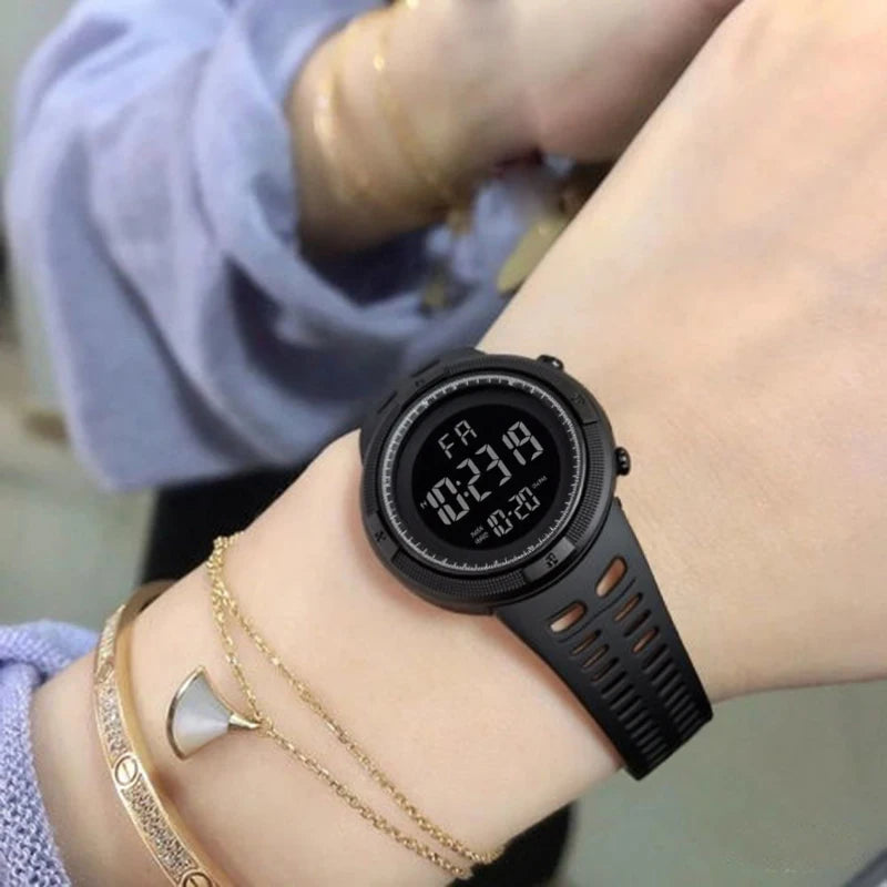 [2025 New Model] Men's and Women's Trendy Large Dial Electronic Watch |   Smart Timer + Alarm Clock Reminder + Dual Calendar + Lighting |   Versatile for Sports