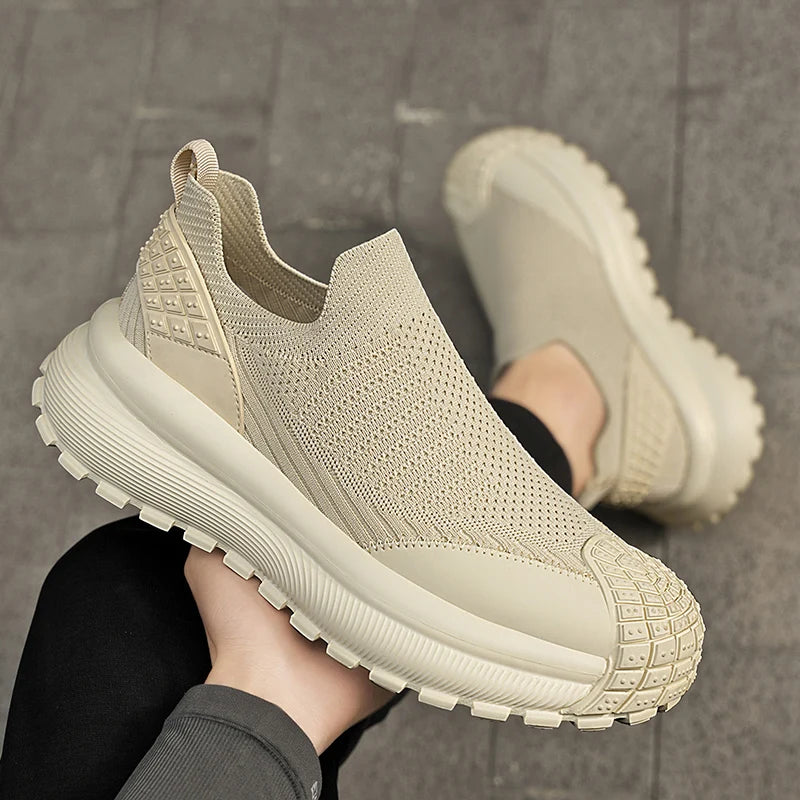 High Quality Sport Shoes Men Anti Slip Wear Resistant Thick Sole Lightweight Comfortable Breathable Outdoor Casual Sneaker