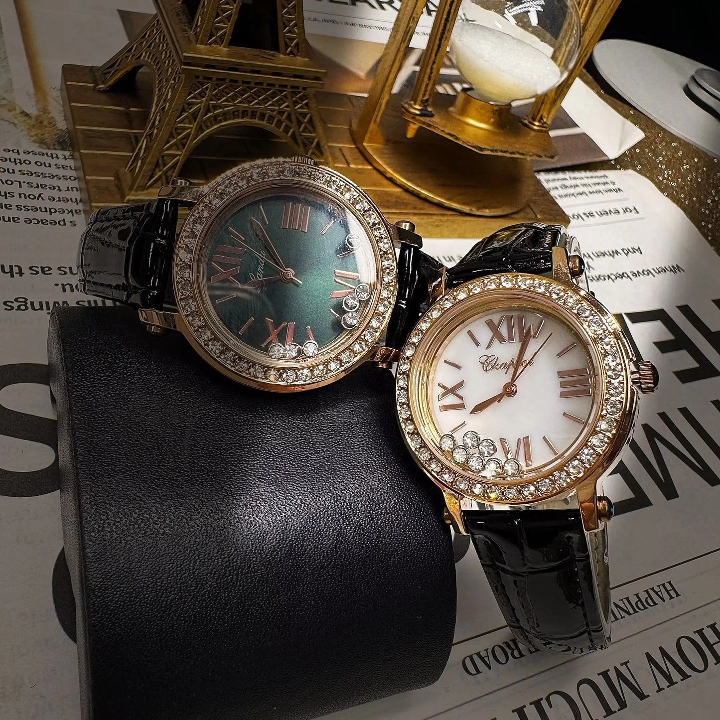 New Trendy Vintage Green Watch for Women, Stylish and Waterproof, with a Luxurious Diamond-Studded Design, Niche Camellia Style, Small Green Watch for Women, with Happy Diamonds