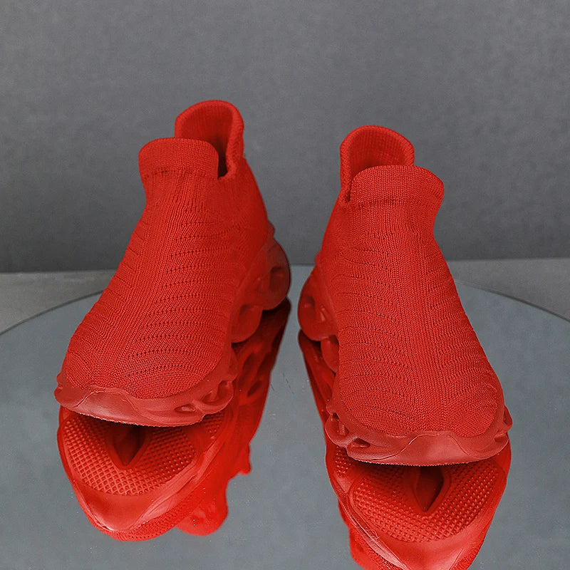 A pair of children's sports shoes, soft and comfortable, with a slip-on design for casual sports activitiesBD-353-355