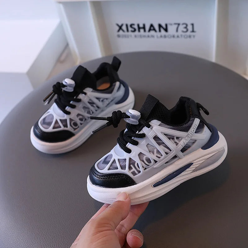 Fashionable Kids Sports Shoes for Boys and Girls Casual Running Shoes Outdoor Walking Shoes Children Student  Soled Comfortable