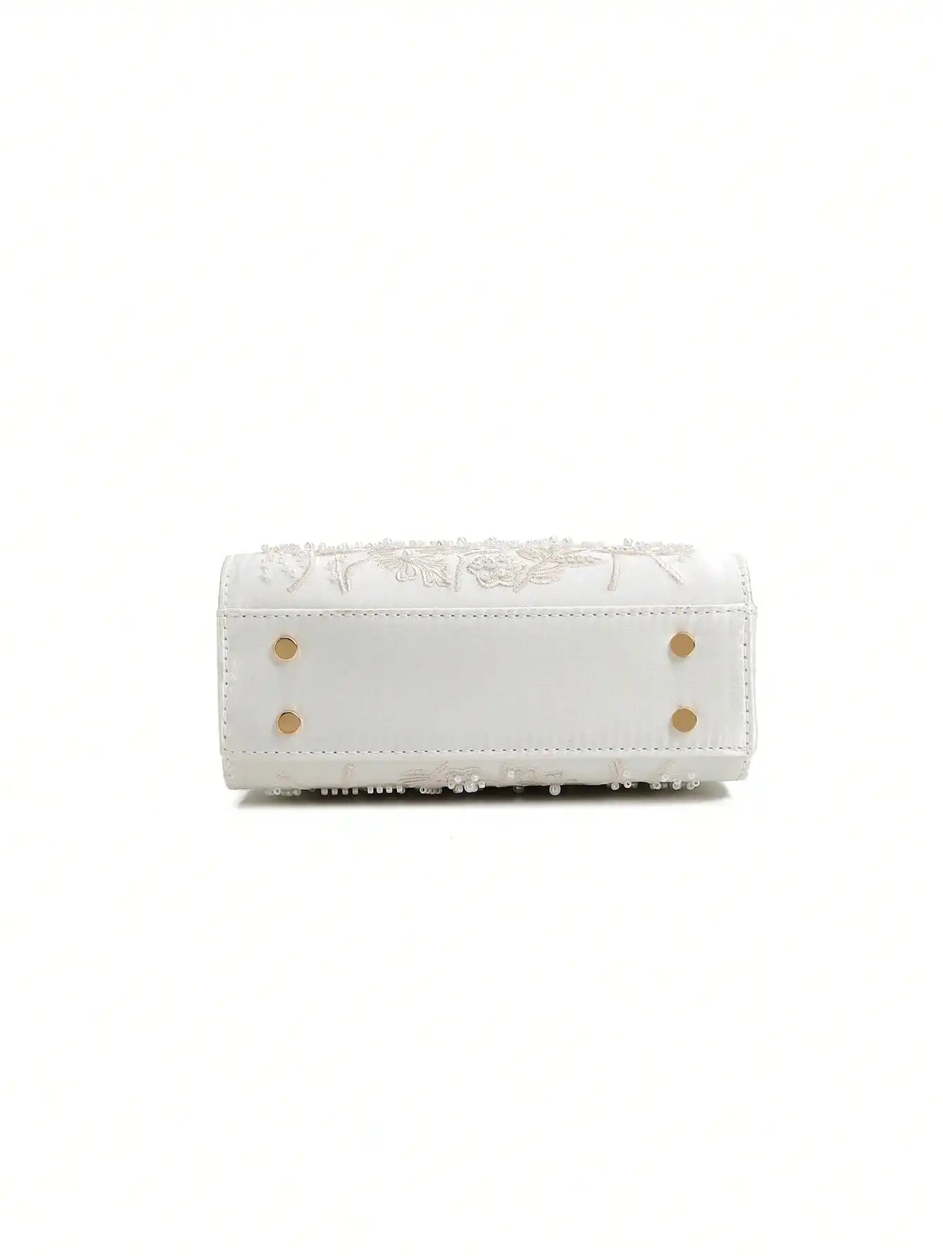 Ladies' handbag - Retro floral small square bag with new Chinese-style folk art embroidery and pearl accents. Fashionable versat